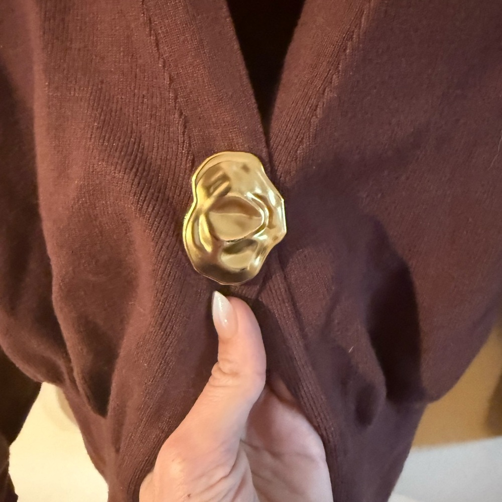 Commense Brown Cardigan with Gold Clasp - Picture 5 of 7